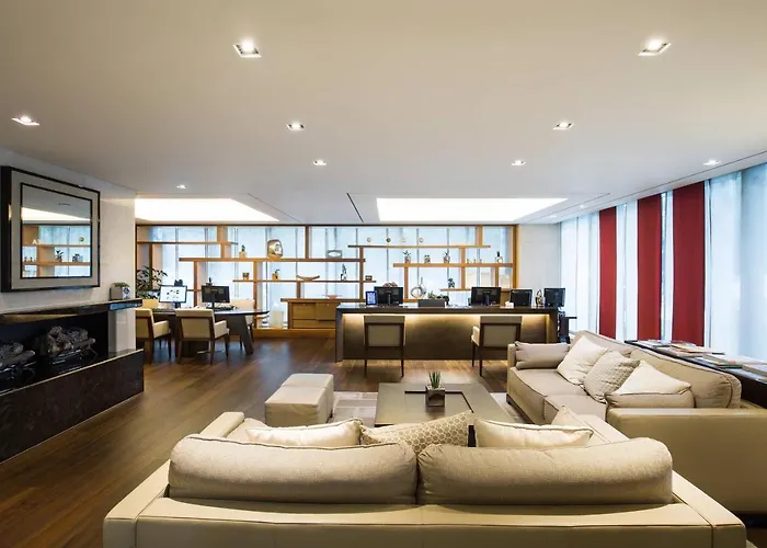 Hotel Marriott Executive 4*